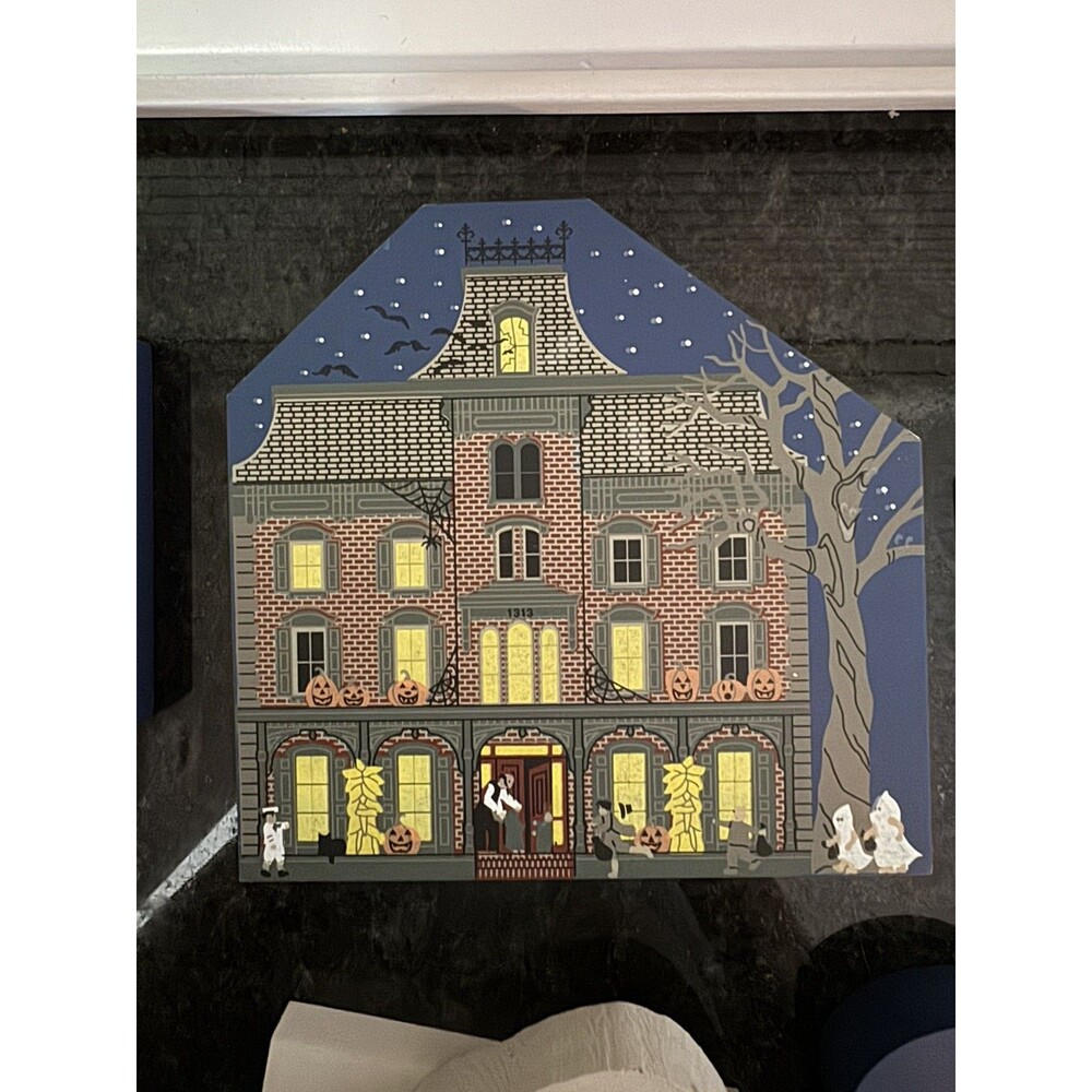 Vintage 1997 Cat's Meow Shelf Sitter "Mystery Manor" Halloween Limited Edition